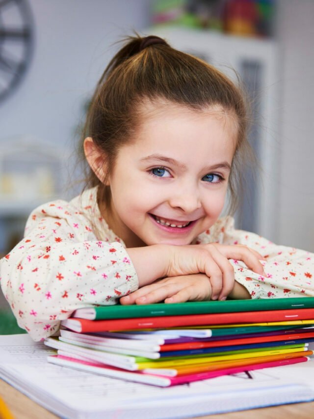 बच्चों को गलत संगत में पड़ने से बचाती हैं ये 5 आदतें