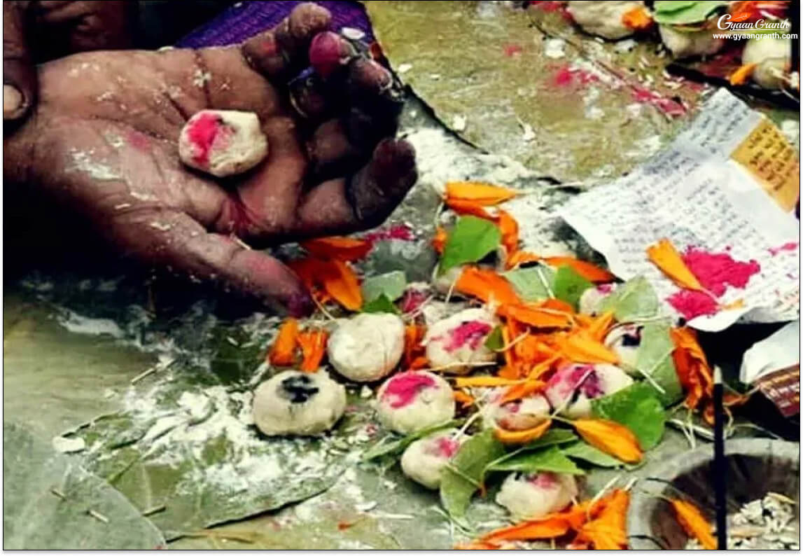 पितृपक्ष में जल देने की विधि Pitra Paksha 2024 GyaanGranth